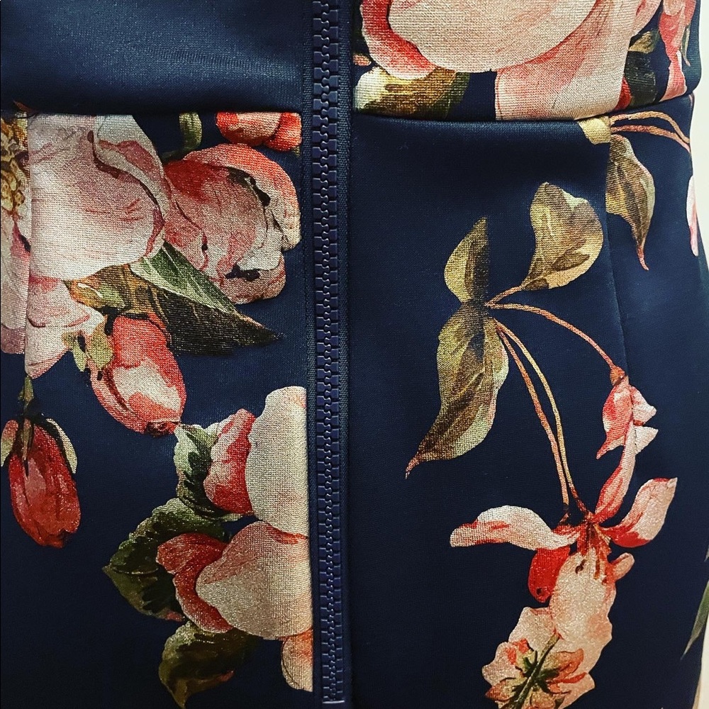 Olivia Matthews Dress - Picture 10 of 16
